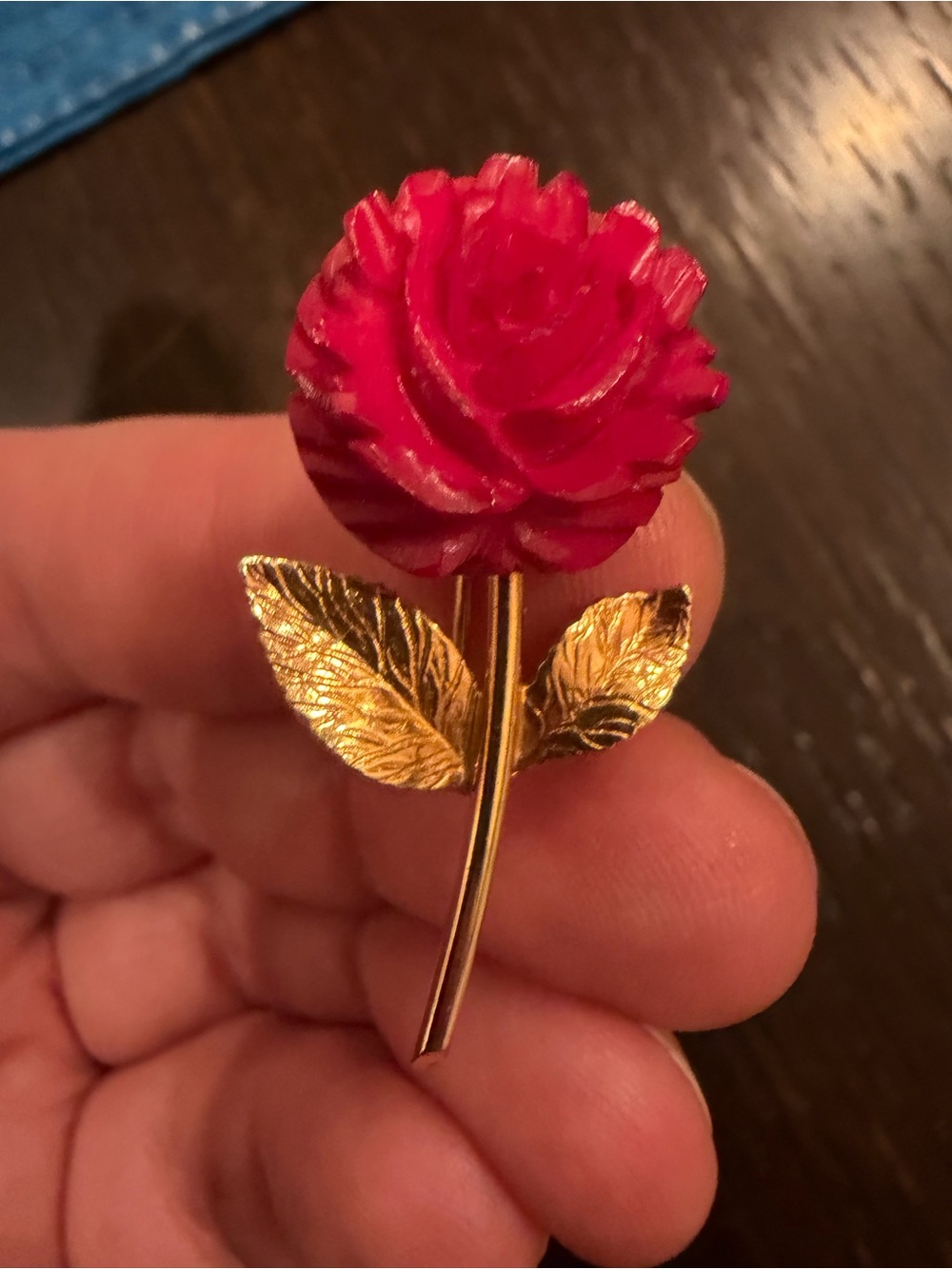 Gold-Leaf Stem Rose Brooch with Red Flower